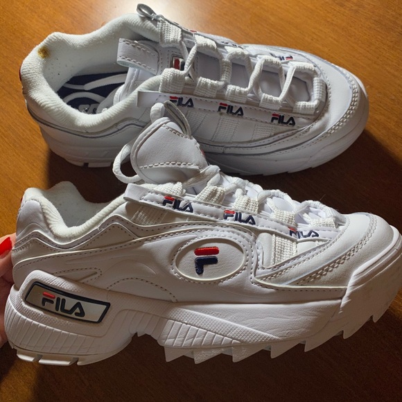 womens fila disruptor 2 premium athletic shoe